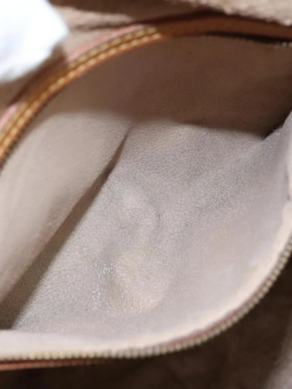 LOUIS VUITTON Monogram Bucket GM Shoulder Bag M42236 LV Auth